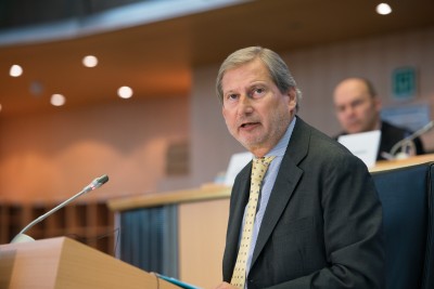 Hahn (Κομισιόν): Το β' 3μηνο του 2021 η εκδόση ομολόγων για το Ταμείο Ανάκαμψης - Στα 15 έτη η μέση ωρίμανση