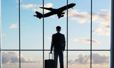 Για μεγαλύτερη ύφεση στον παγκόσμιο κλάδο αερομεταφορών προειδοποιεί η IATA