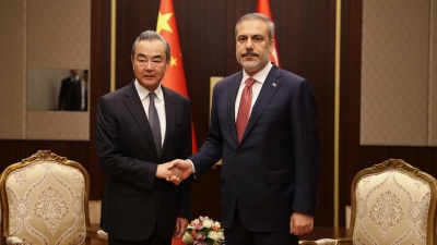 Διεργασίες στη γεωπολιτική σκακιέρα: Ο νέος ΥΠΕΞ της Κίνας συζήτησε με τον Τούρκο ΥΠΕΞ Fidan για τις εξελίξεις στην Ουκρανία