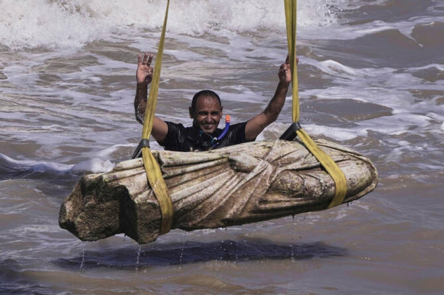 Συγκλονιστικά ευρήματα: Ανακαλύφθηκε βυθισμένη πόλη 2.000 ετών ανοιχτά της Αλεξάνδρειας
