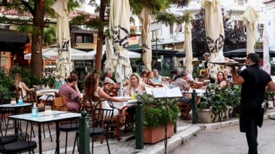 Εστίαση: Στα 76,2 εκατ. η απώλεια τζίρου στην Αττική το 2021