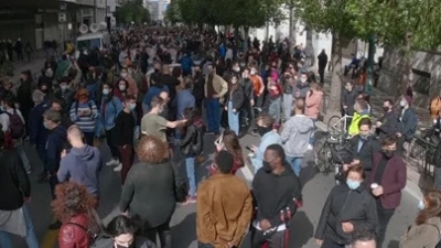 Πορεία καλλιτεχνικών σωματείων στο κέντρο της Αθήνας - Κλειστή η Σταδίου