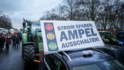 Χειμώνας οργής για τους Γερμανούς αγρότες - Μπλόκα και οδοφράγματα στην Πύλη του Βραδεμβούργου
