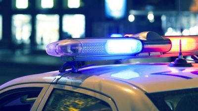 Σοκ στη Μάνδρα - Γνωστός επιχειρηματίας βρέθηκε γαζωμένος και απανθρακωμένος στο αυτοκίνητό του