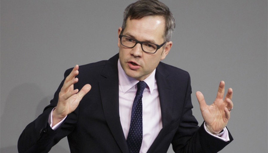 Roth (υφ. Εξωτερικών Γερμανίας): Το 90% των Βρετανών βουλευτών δεν έχει ιδέα για το πώς ζουν και σκέφτονται οι εργαζόμενοι