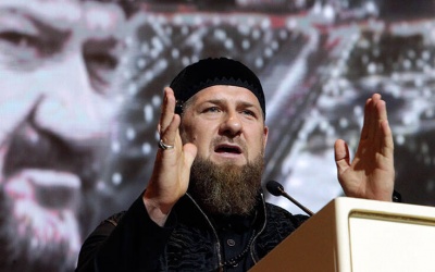 Ο πρόεδρος της Τσετσενίας απείλησε να… σκοτώσει δημοσιογράφο για άρθρο περί κορωνοϊού
