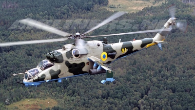 Τρόμος στη Kherson: Οι Ρώσοι πυρπόλησαν ουκρανικό ελικόπτερο Mi-24 - Νεκρά τα μέλη του πληρώματος