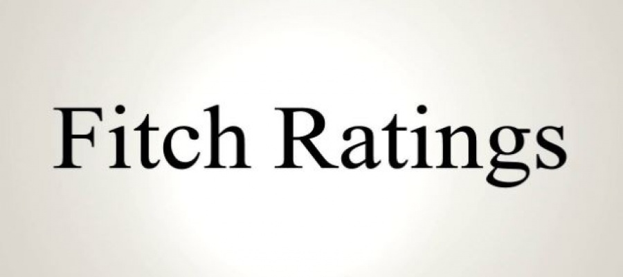 Fitch: Επί τα βελτίω αναθεώρηση της εκτίμησης για τη μέση τιμή πετρελαίου το 2018, στα 70 δολάρια