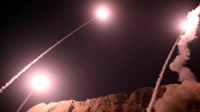 Σφυροκόπημα: Ιρανικοί πύραυλοι σάρωσαν σταθμό φυσικού αερίου της Qatar Energy - Ανυπολόγιστες οι ζημιές (vid)