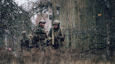 Αμόκ στη Λετονία - Ο στρατός προετοιμάζεται να καταστρέψει δρόμους σε περίπτωση κλιμάκωσης της «ρωσικής απειλής»