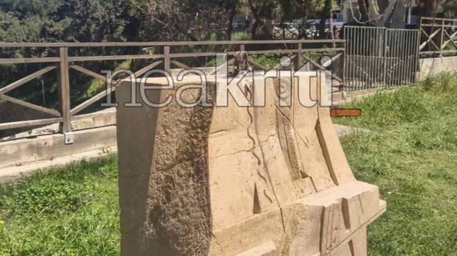 Ηράκλειο: Ανεγκέφαλοι αποκεφάλισαν την προτομή του Νίκου Ξυλούρη