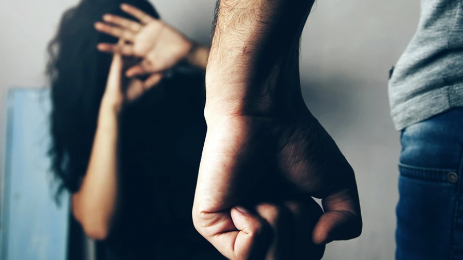 Γενική γραμματέας Ισότητας και Ανθρωπίνων Δικαιωμάτων: Το «κουμπί πανικού» έσωσε ήδη 146 γυναίκες και επεκτείνεται