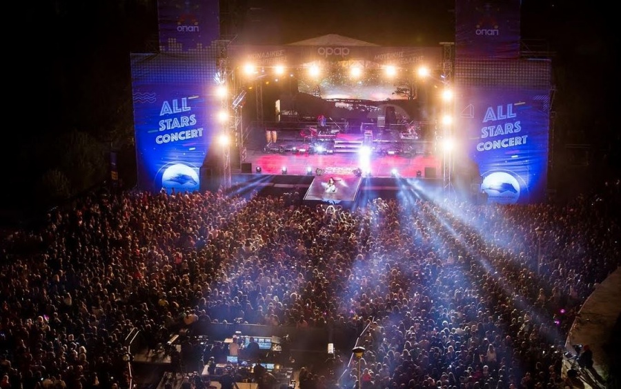Αll Stars Concert: Σάκης Ρουβάς, Έλενα Παπαρίζου και Ελένη Φουρέιρα ξεσηκώσαν περισσότερους από 12.000 θεατές στο Μarkopoulo Park