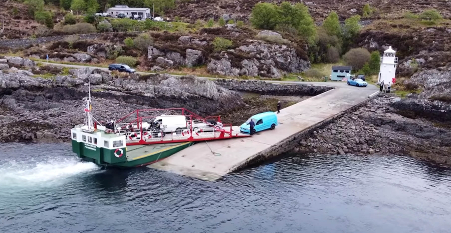 Αυτό είναι ένα από τα μικρότερα ferry-boats στον κόσμο!