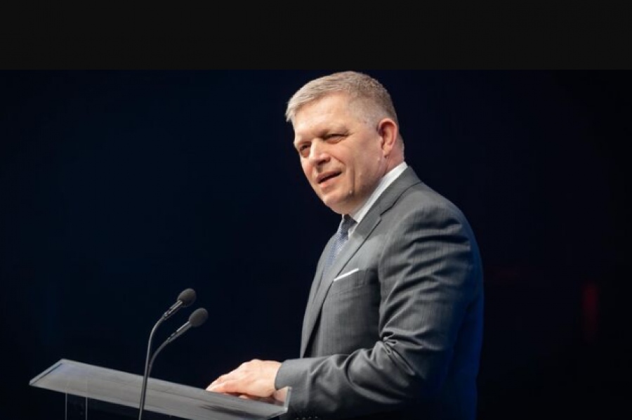 Fico (Σλοβακία): Θα πατήσουν την Ουκρανία όπως οι ελέφαντες το γρασίδι Trump  και Putin