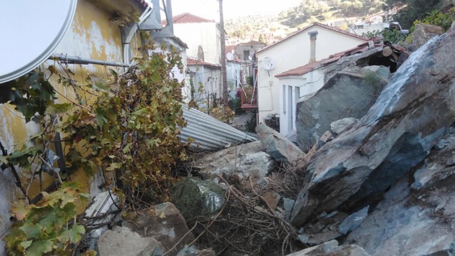 Εκκενώθηκαν 29 κτίσματα στο Πλωμάρι Λέσβου μετά τις κατολισθήσεις - 37 κάτοικοι μεταφέρθηκαν σε ξενοδοχεία