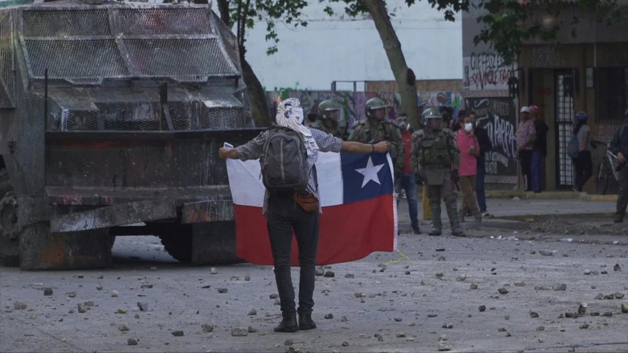 Χιλή: Δημοψήφισμα τον Απρίλιο 2020 για  την αναθεώρηση του Συντάγματος - Ένα μήνα συμπληρώνουν οι διαδηλώσεις