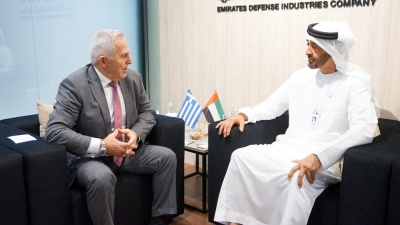 Ο ΥΕΘΑ Ε. Αποστολάκης επισκέφθηκε τη διεθνή έκθεση αμυντικού υλικού στο Άμπου Ντάμπι των ΗΑΕ