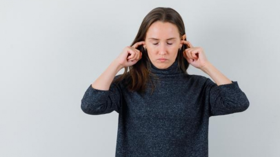 Η διατροφή συνδέεται με τον κίνδυνο εμβοών στις γυναίκες - Ποια τρόφιμα ενέχουν κινδύνους