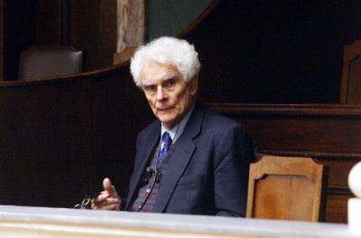 Απεβίωσε σε ηλικία 92 ετών ο Γιώργος Παπανδρέου, ετεροθαλής αδερφός του Ανδρέα