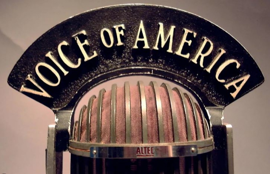 Θεσμική λογοκρισία: Ένας βαθιά συντηρητικός, επόπτης των μέσων ενημέρωσης που εκμπέμπουν στο εξωτερικό