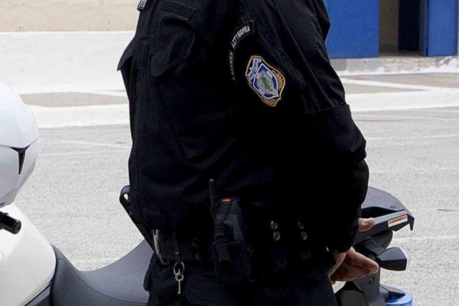 Πάτρα: Προφυλακίστηκε αστυνομικός για υπεξαίρεση 400.000 ευρώ
