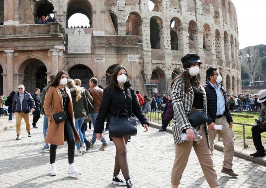 Ιταλία: Έρευνα σε Amazon και Ebay για αισχροκέρδεια στις μάσκες