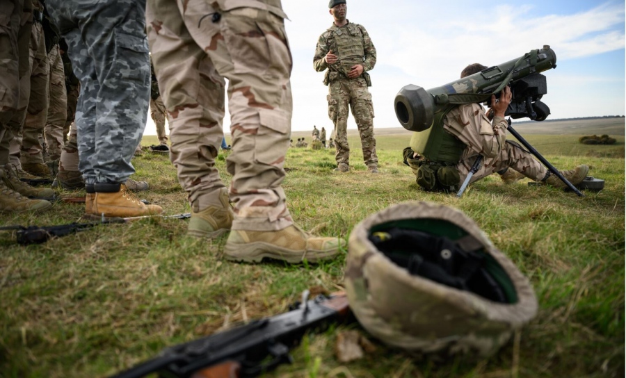 Η Βρετανία προετοιμάζεται για πόλεμο με τη Ρωσία: Η άμυνά μας αρχίζει στο Κίεβο