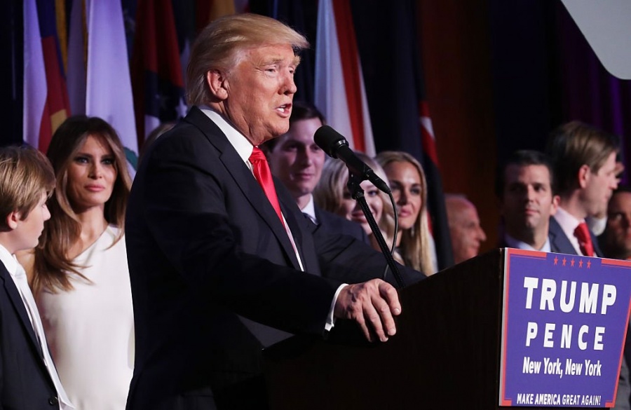 ΗΠΑ: Ο Trump αναστέλλει τις πληρωμές φόρων, όχι όμως τους δασμούς στα κινεζικά προϊόντα