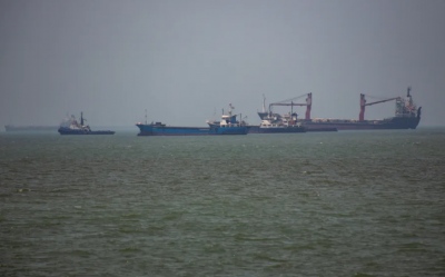 Τα Στενά του Hormuz στο επίκεντρο των προσπαθειών για επανεκκίνηση του διαλόγου μεταξύ ΗΠΑ και Ιράν