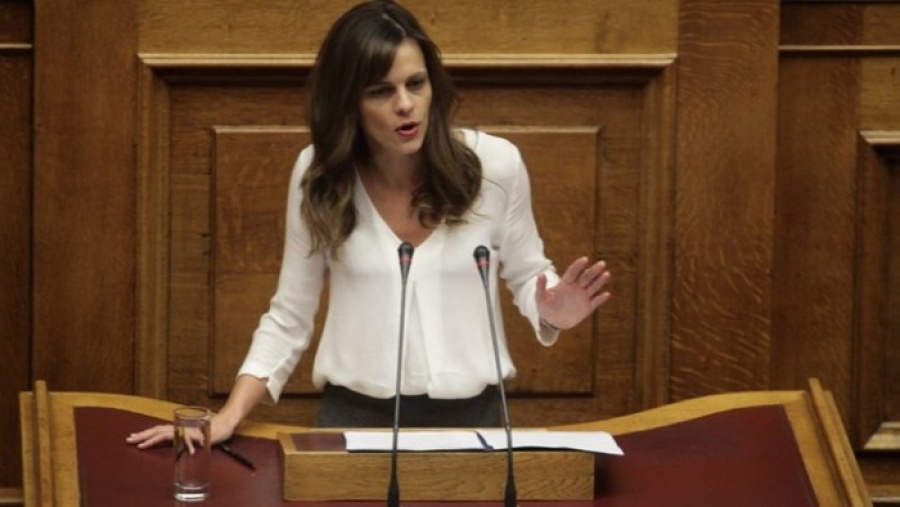 Αχτσιόγλου: Τον Αύγουστο του 2018 βγαίνουμε οριστικά από την επιτροπεία με καθαρή έξοδο