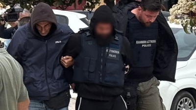 Θάνατος 19χρονης στην Κεφαλονιά: Στις φυλακές Κορυδαλλού οι τρεις κατηγορούμενοι - Έρευνα για τις καταγγελίες της δήθεν νοσηλεύτριας