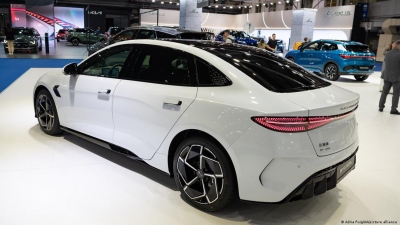 Χάνει το στοίχημα στην Κίνα η γερμανική αυτοκινητοβιομηχανία