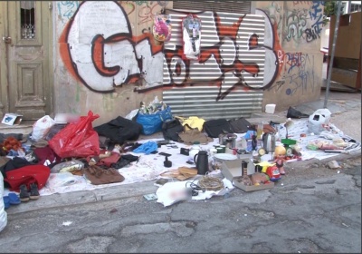 Αστυνομική επιχείρηση στον Πειραιά για το παρεμπόριο - Κατασχέθηκαν τρεις τόνοι παλαιών ειδών και αντικειμένων