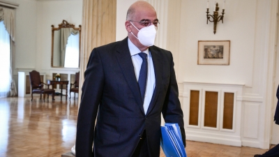 Απόρρητο σχέδιο για εκκένωση της Μαριούπολης - Σύσκεψη της Μονάδας Διαχείρισης Κρίσεων και επαφές Δένδια με πρέσβεις