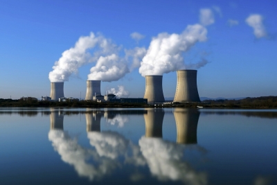 Ενεργειακό χάος στη Γαλλία: Ενώ οι τιμές του ηλεκτρικού ρεύματος εκρήγνυνται, τα πυρηνικά εργοστάσια υπολειτουργούν