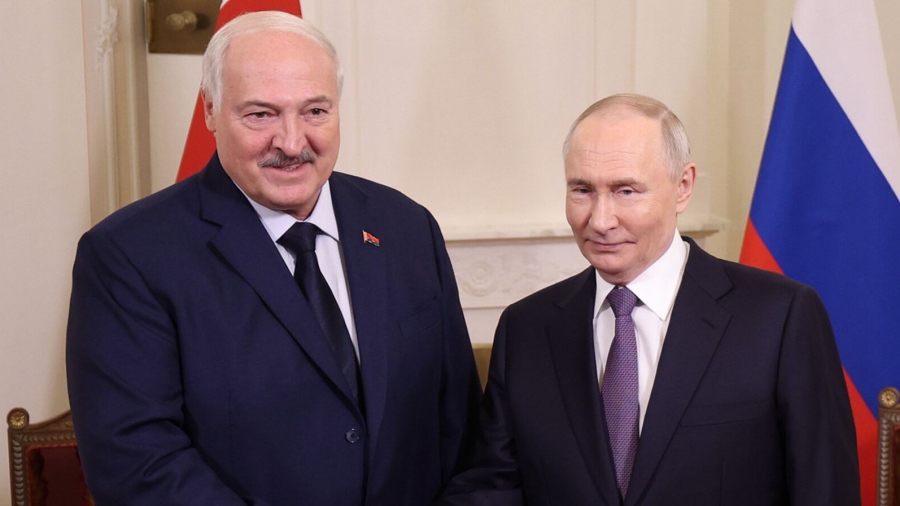 Συγκλονιστική αποκάλυψη Lukashenko: Ο Putin αποφάσισε την τελευταία στιγμή να μην ισοπεδώσει το Κίεβο με Oreshnik