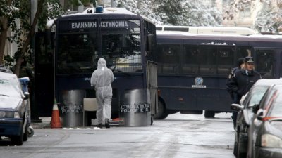 ΕΛΑΣ: Στόχος της επίθεσης με καλάσνικοφ στην Χαριλάου Τρικούπη οι αστυνομικοί