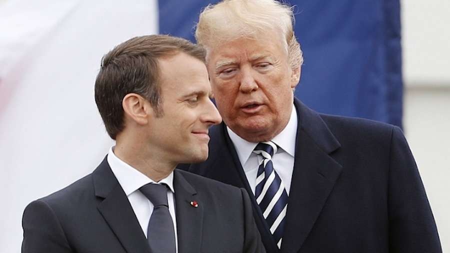 Εκεχειρία Macron - Trump στη μάχη του ψηφιακού φόρου