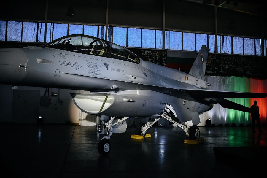 Πολιτικός σεισμός στη Βουλγαρία για το τεχνικό πρόβλημα στο F-16 - Υποψίες δολιοφθοράς από ξένες δυνάμεις