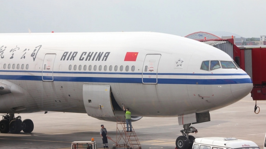Αναγκαστική προσγείωση αεροσκάφους της Air China στη Σιβηρία λόγω βλάβης σε κινητήρα