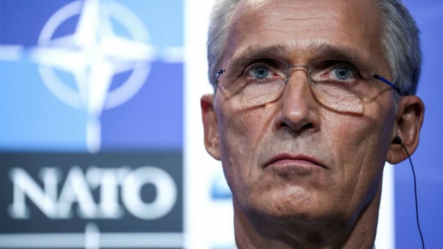 Stoltenberg (ΝΑΤΟ): Να μην κερδίσει η Ρωσία στην Ουκρανία – Μήνυμα στους Ρεπουμπλικάνους