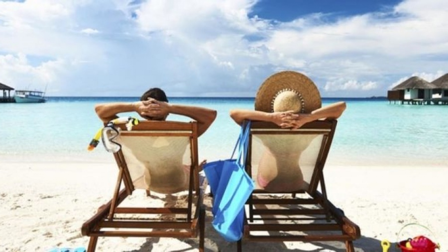 Ποιους ελληνικούς προορισμούς επιλέγουν οι Ιταλοί για διακοπές το 2024
