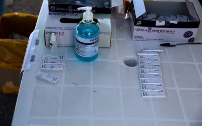 Επιτροπή Ανταγωνισμού: Δεν διαπιστώθηκαν παραβιάσεις στην προμήθεια των μοριακών τεστ για τον ιό Covid-19