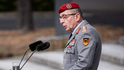 Ο Γερμανός  Carsten Breuer εξελέγη πρόεδρος της Στρατιωτικής Επιτροπής του NATO