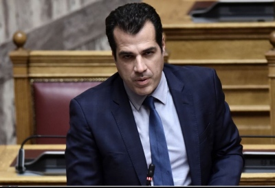 Η δήθεν σκληρή ρητορική Πλεύρη στο μεταναστευτικό δεν κλείνει τις διαρροές της ΝΔ, αντιθέτως τις ανοίγει…