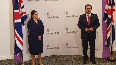 Συνάντηση Μηταράκη - Patel: Και χώρες εκτός ΕΕ να παίξουν ρόλο στο σχεδιασμό του μεταναστευτικού στην Ευρώπη