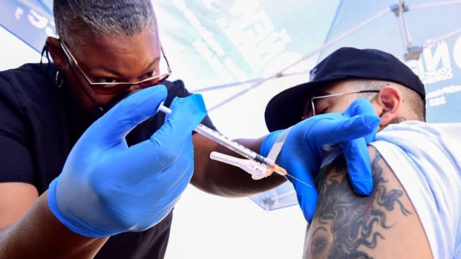 ΗΠΑ: Και η Καλιφόρνια ζητά από τους δημόσιους υπαλλήλους να εμβολιαστούν ή test Covid-19 κάθε εβδομάδα