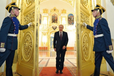 Κυρίαρχος ο Putin στη Ρωσία - Αγανακτισμένοι οι Ρώσοι ολιγάρχες, αλλά δεν μπορούν να τον ανατρέψουν