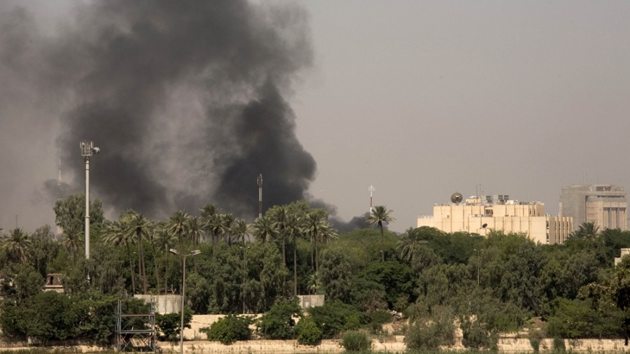 Ιράκ: Έξι τραυματίες από την επίθεση με ρουκέτες σε στρατιωτική βάση στο αεροδρόμιο της Βαγδάτης